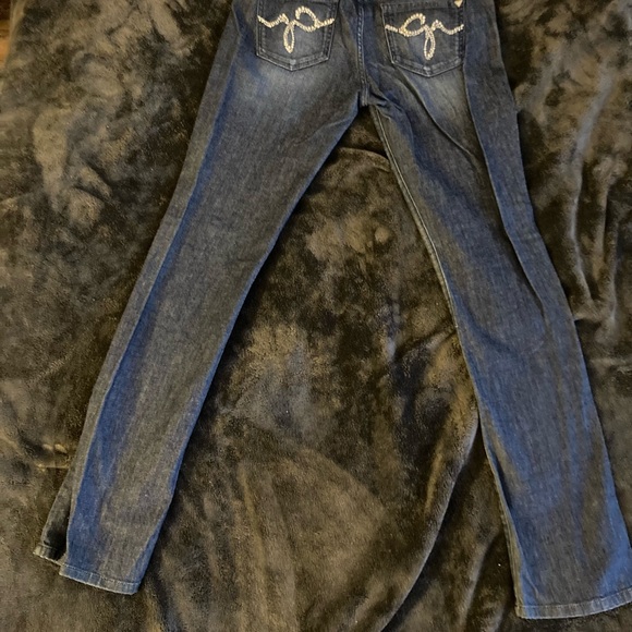 Guess Jeans - Picture 7 of 9